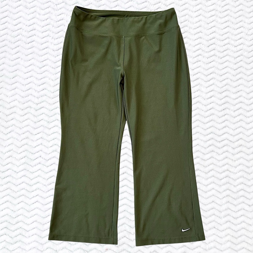 Nike Fit Dry Cropped Pants - Olive Green - Medium (8-10)